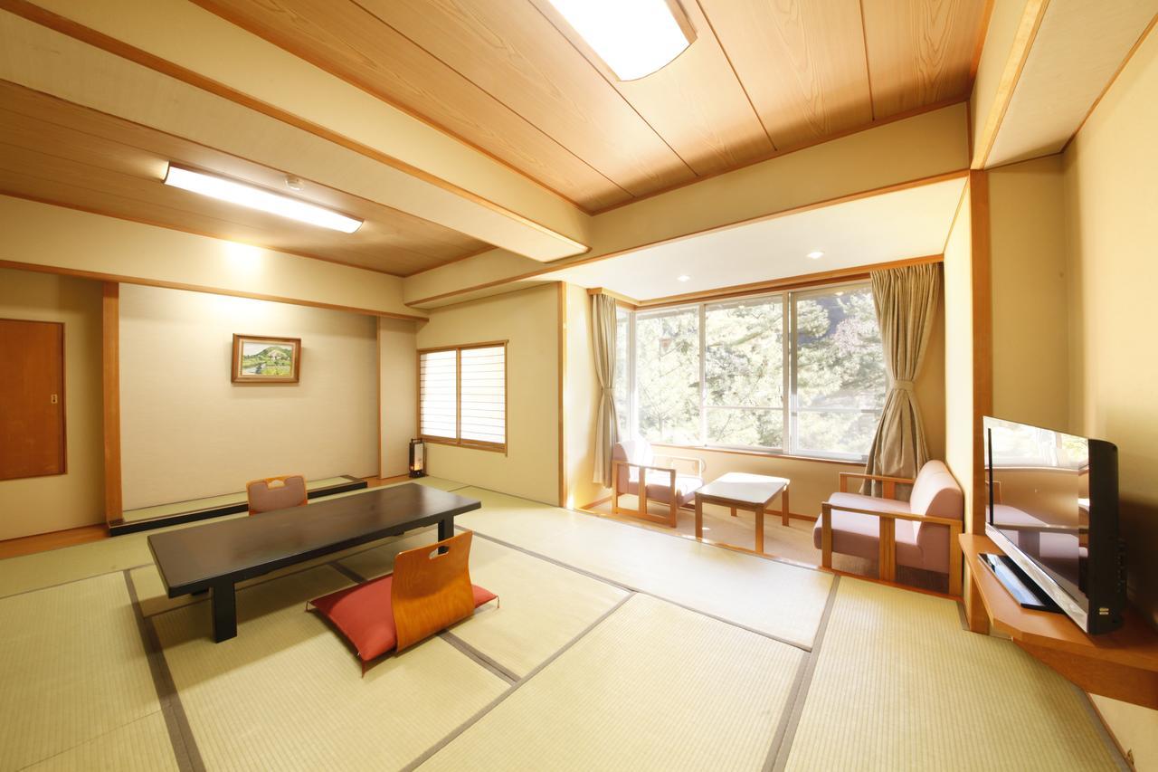 Shimobe Hotel Minobu Exterior foto